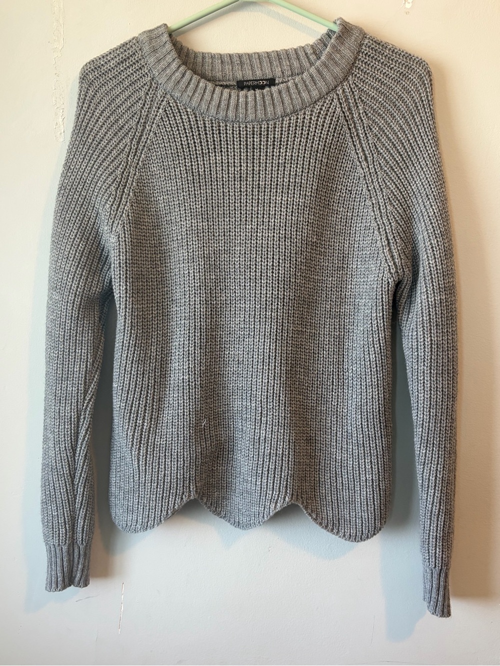 Francesca’s grey rib-knit sweater